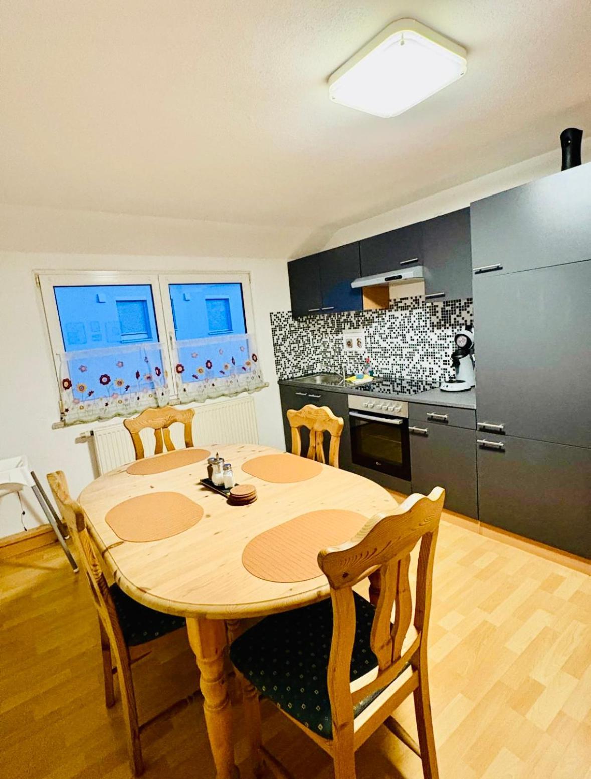 Ferienwohnung Esma Бургау Экстерьер фото